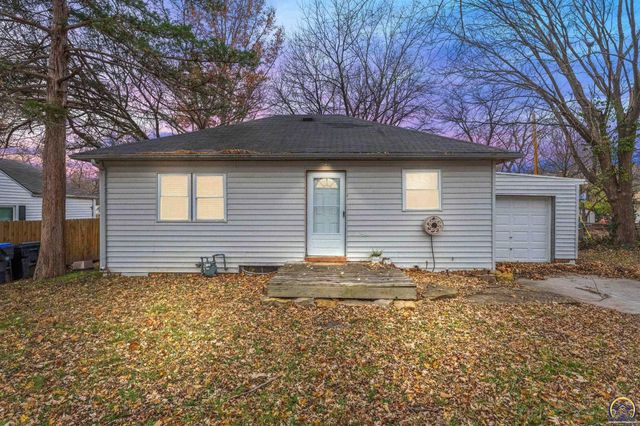 $90,000 | 2209 Southwest Mission Avenue | Topeka