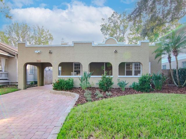 $995,000 | 3512 West Granada Street | Palma Ceia