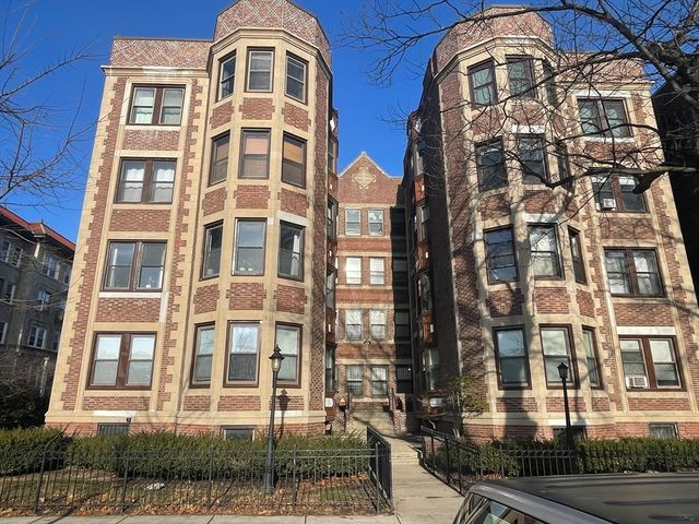 $549,000 | 1269 Commonwealth Avenue, Unit 5 | Allston