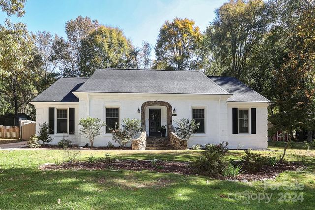 $565,000 | 9235 New Towne Drive | Matthews