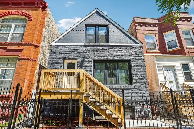 $489,900 | 2922 West Polk Street | East Garfield Park