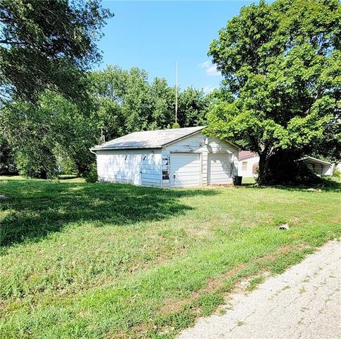 $45,000 | 213 South Pine Street | Colony