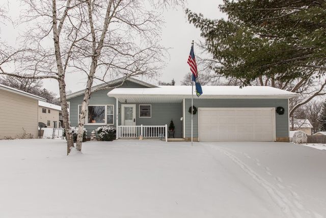 $289,900 | 510 Grove Street Northeast | Chatfield