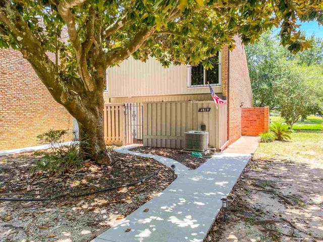 $1,895 | 4819 Huron Drive | Southwest Pensacola