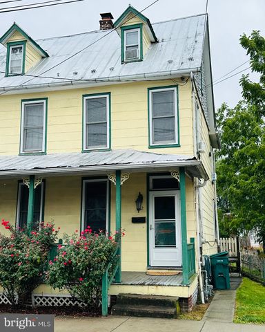 $1,495 | 162 North Stratton Street | Gettysburg