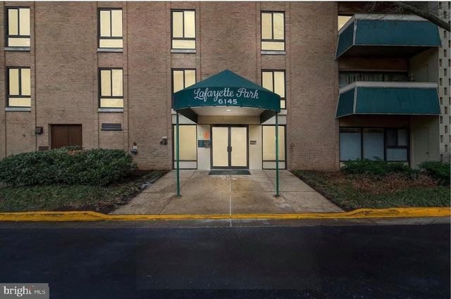 $1,750 | 6145 Leesburg Pike, Unit 304 | Lafayette Park