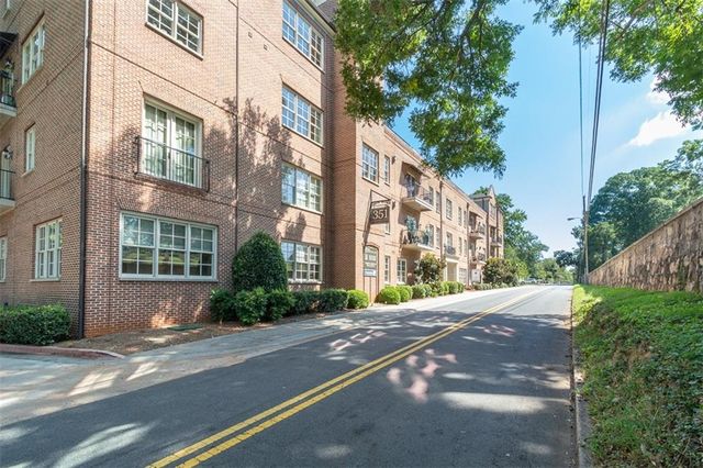 $450,000 | 351 Washington Avenue Northeast, Unit 206 | Washington Ave