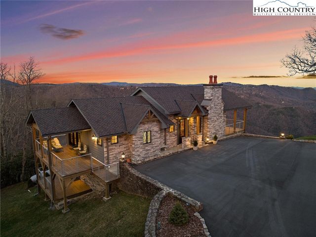 $1,940,000 | 213 Ridgetop Drive | Blowing Rock Township - Watauga County