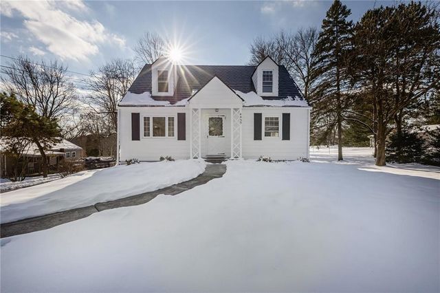 $298,000 | 4435 Tuscarawas Road | Brighton Township