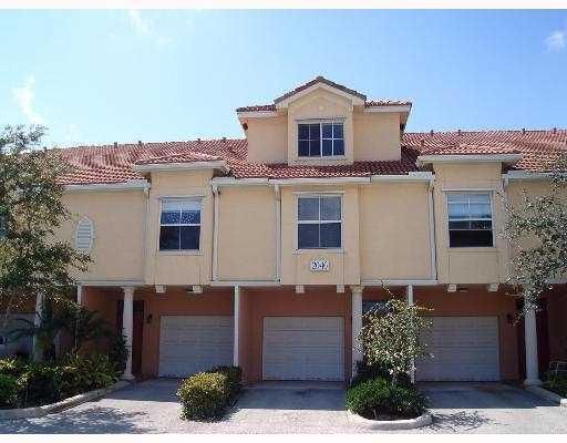 $2,650 | 2026 Alta Meadows Lane, Unit 909 | Delray Beach