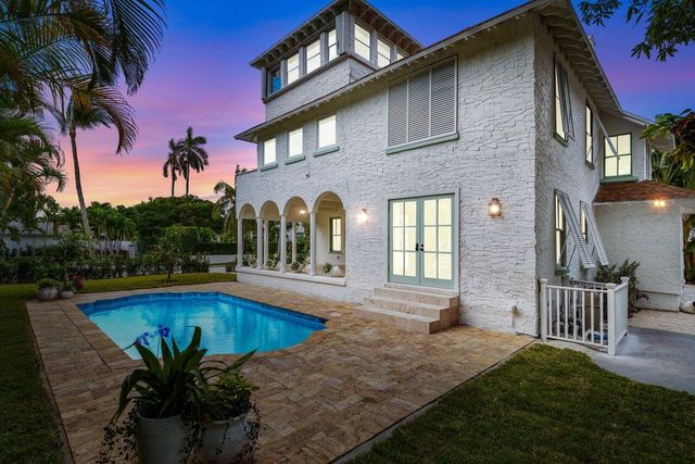 $1,925,000 | 229 30th Street | Northwood Shores