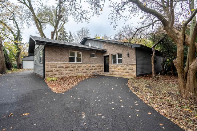 $499,000 | 2N112 Virginia Avenue | Bloomingdale Township - DuPage County