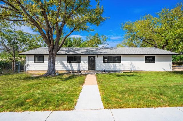 $2,500 | 516 Westminster Street | Kerrville