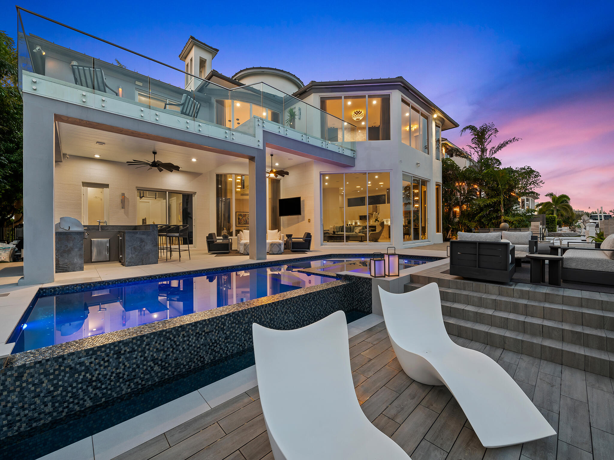 Twilight Patio/Pool