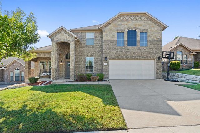 $479,999 | 2330 Lake Hollow Circle | Castlewood