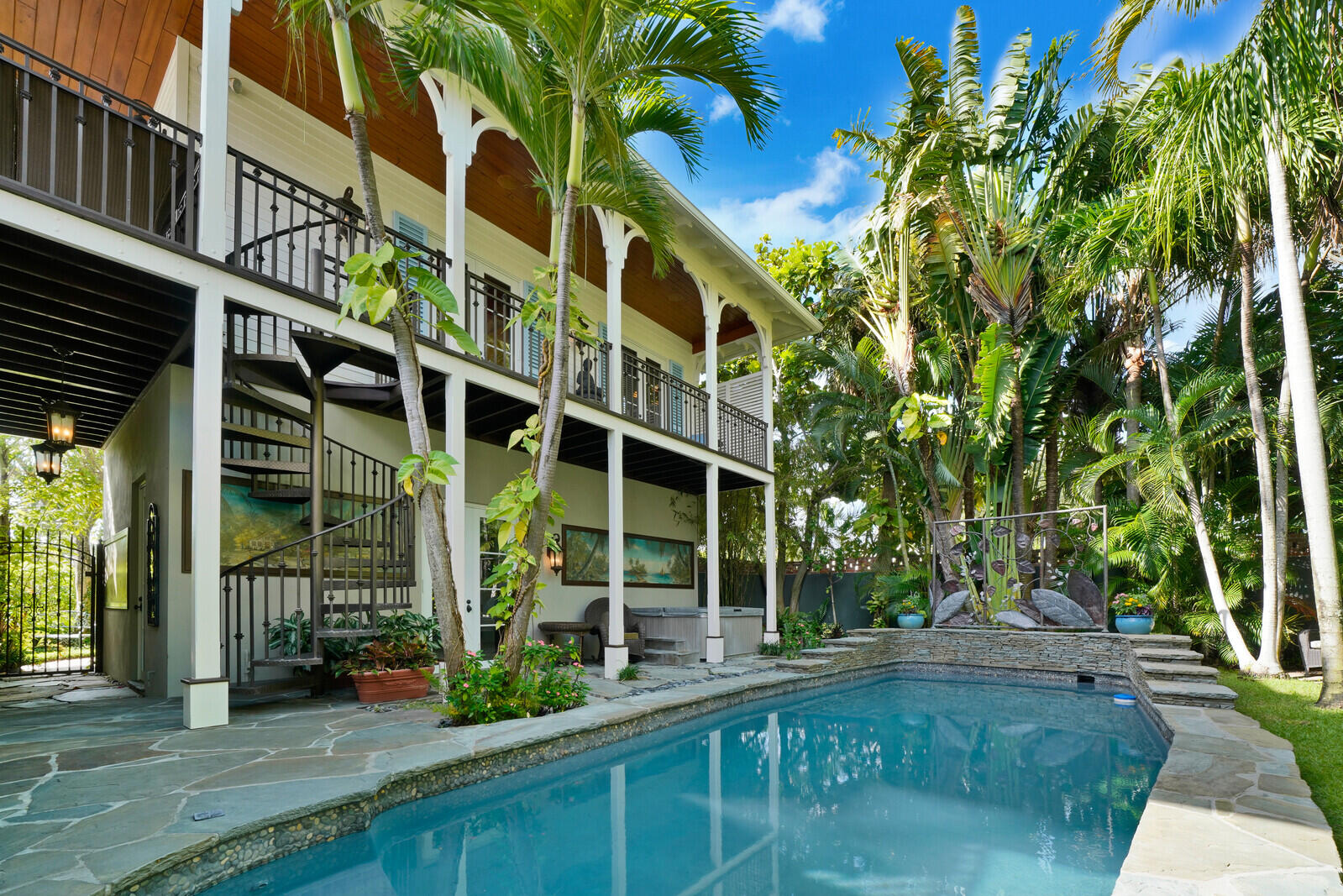 Pool/Backyard