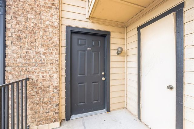 $120,000 | 3022 Forest Lane, Unit 210 | Northwest Dallas