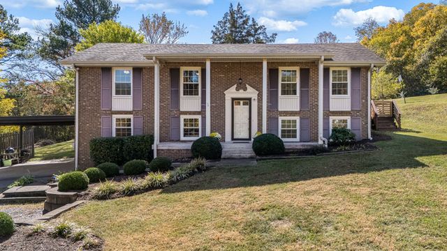 $679,900 | 513 Hickory Trail Drive | Centenary