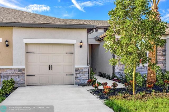 $333,900 | 1804 Celebration Drive | Celebration Pointe