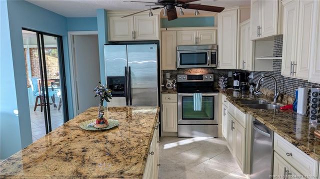 $1,800 | 1800 Southeast St Lucie Boulevard, Unit 12307