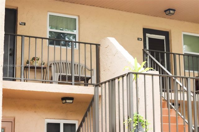 $1,800 | 152 Lake Constance Drive, Unit 152 | Golden Lakes