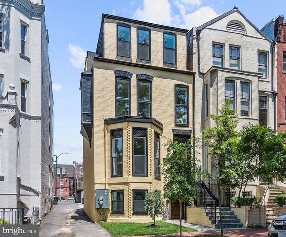 $1,500,000 | 2023 O Street Northwest | Dupont Circle