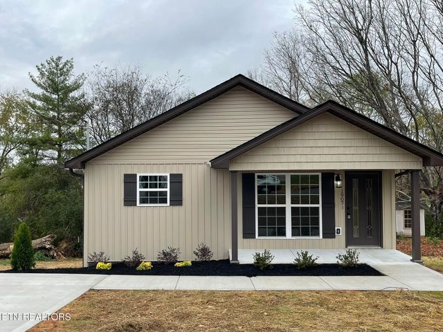 $339,900 | 1907 Cureton Avenue | Maryville