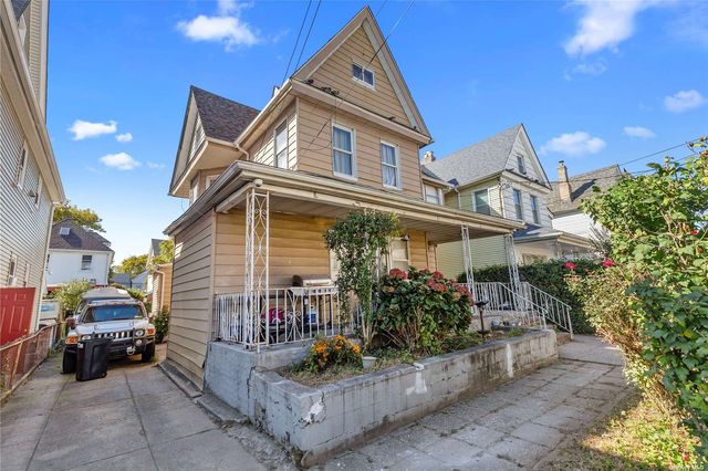 $995,000 | 95-38 117th Street | South Richmond Hill