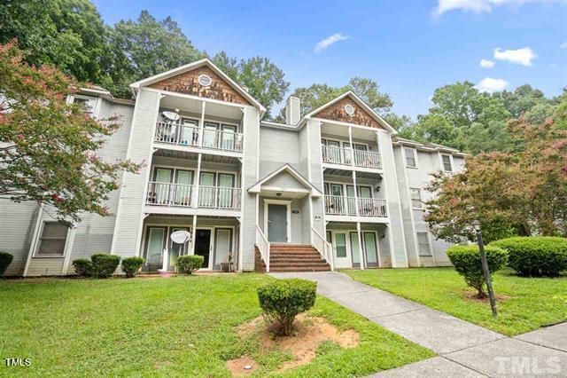 $160,000 | 1330 Park Glen Drive, Unit 104 | Park Glen