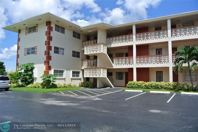 $1,900 | 4771 Northwest 10th Court, Unit 102 | Plantation