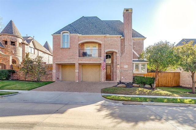 $848,900 | 7012 Kenswick Drive | Plano