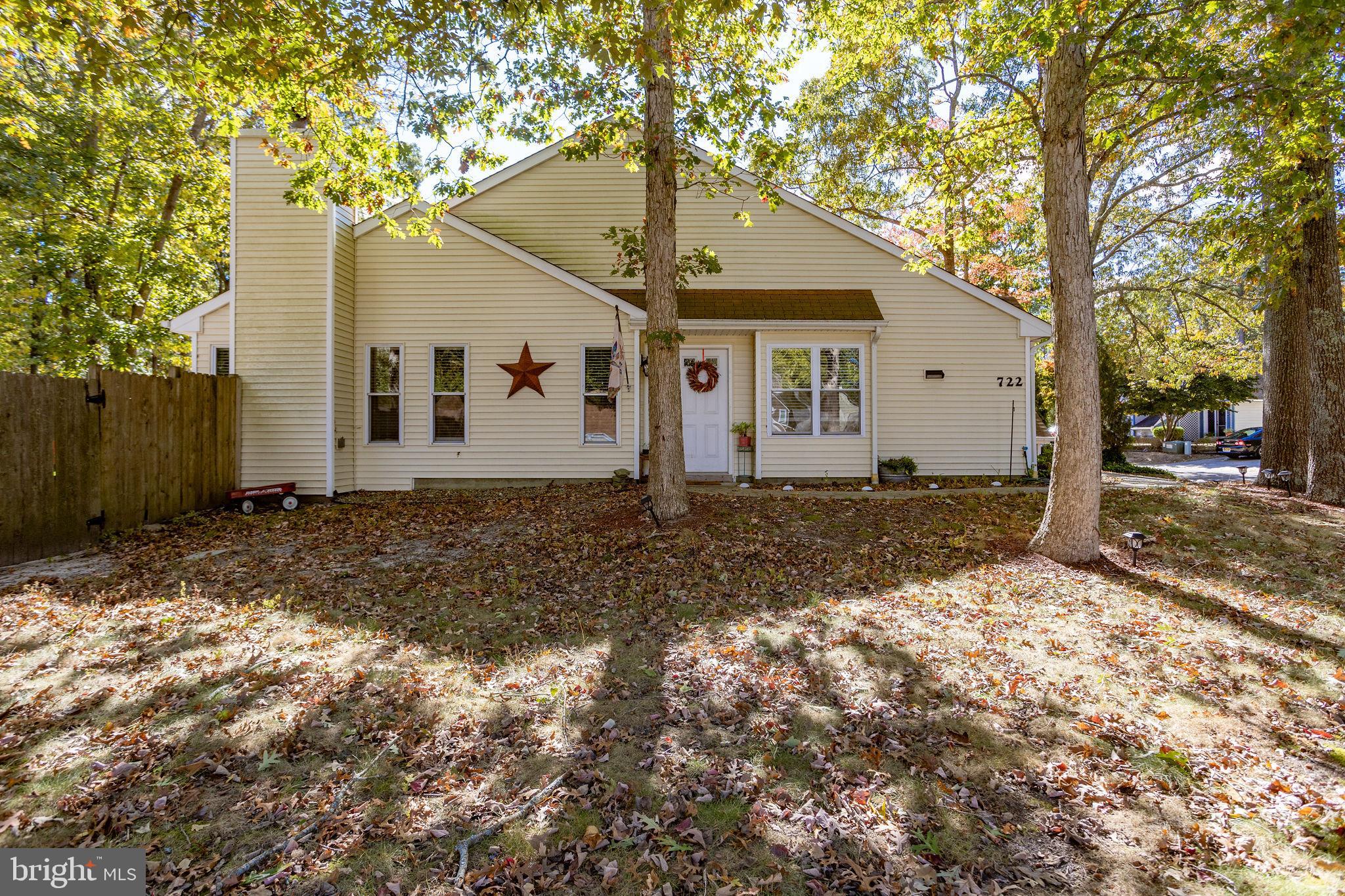 a front view of house with yard