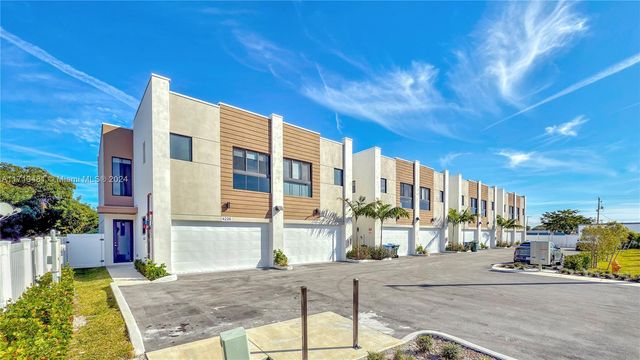 $725,000 | 4226 Northeast 7th Terrace, Unit 1 | Oakland Park Central Business District