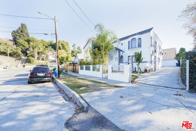 $1,350,000 | 422 North Reno Street | Silver Lake