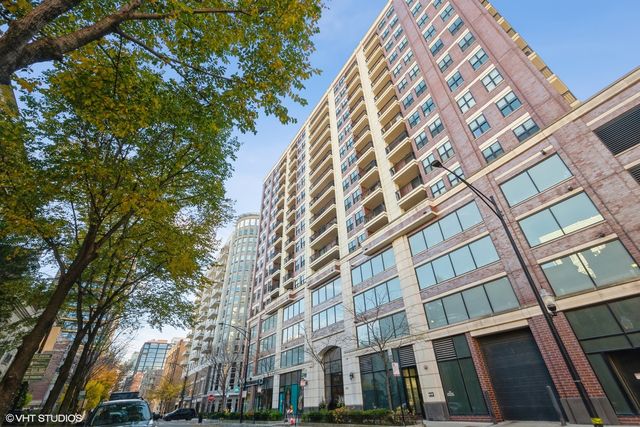 $2,900 | 451 West Huron Street, Unit 804 | River North