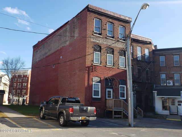 $1,200 | 7 North Main Street | Gloversville