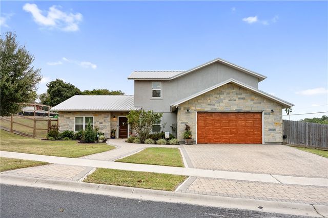 $499,000 | 4417 Sue Circle | Calallen