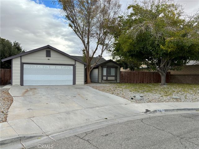 $445,000 | 37904 Debra Ann Place | Palmdale