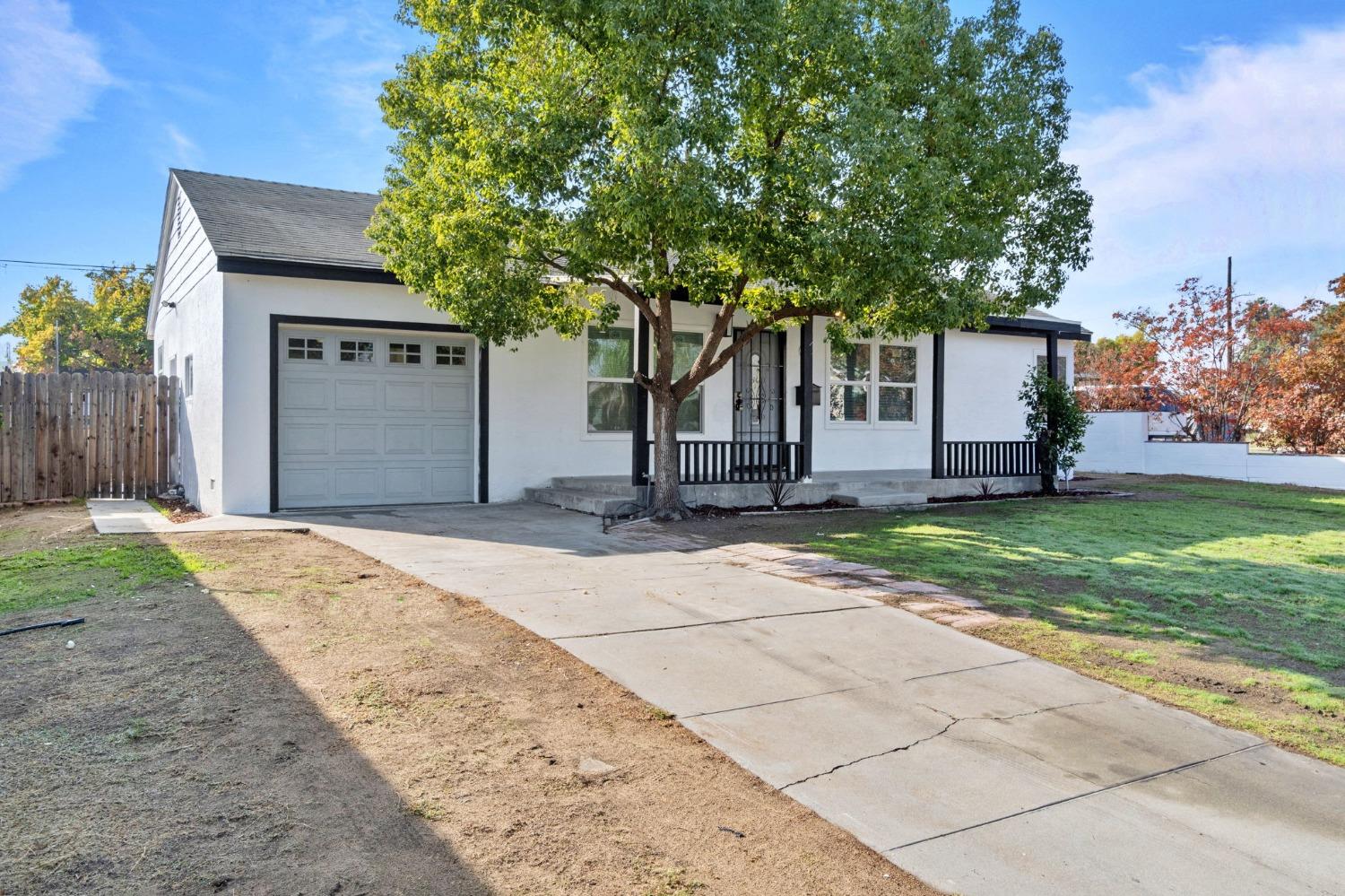 a front view of house with yard