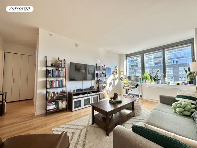 $3,995 | 46-10 Center Boulevard, Unit 624 | Long Island City