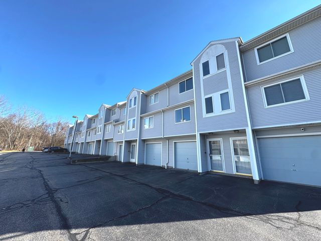 $219,900 | 182 Stonefield Drive, Unit 52 | Scott Road