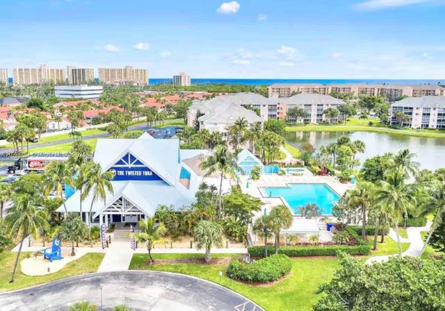 $439,000 | 353 Highway 1, Unit B6 | Jupiter