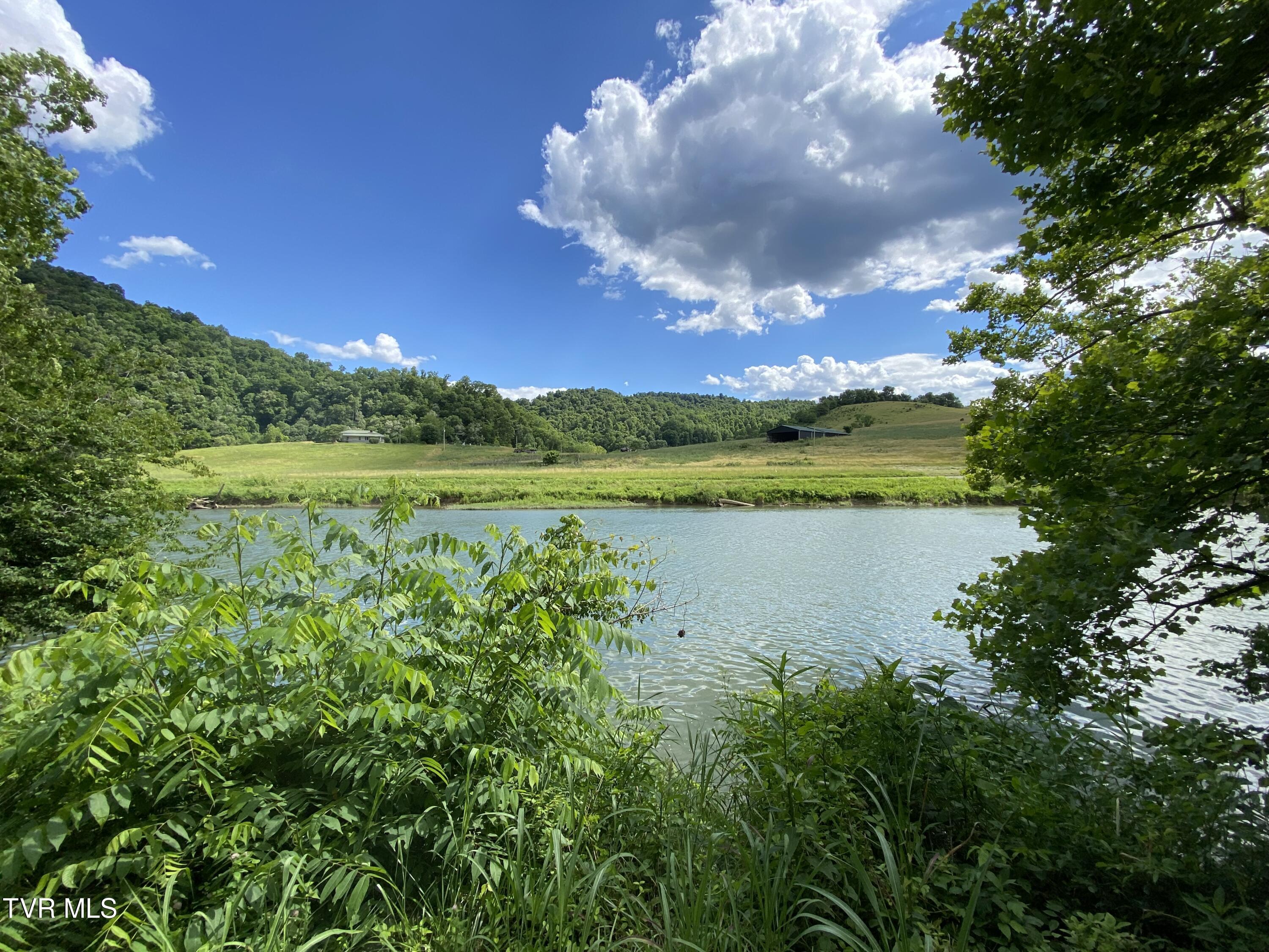 Riverfront Farm