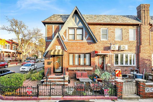 $1,399,000 | 6801 Baycliff Terrace | Bay Ridge