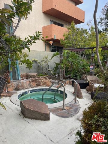 $4,095 | 1128 Ocean Park Boulevard, Unit 209 | Santa Monica