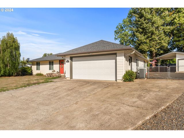 $460,000 | 563 Hollyhock Place North | West Keizer