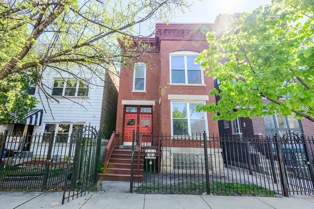 $539,900 | 1531 North Rockwell Street | Wicker Park