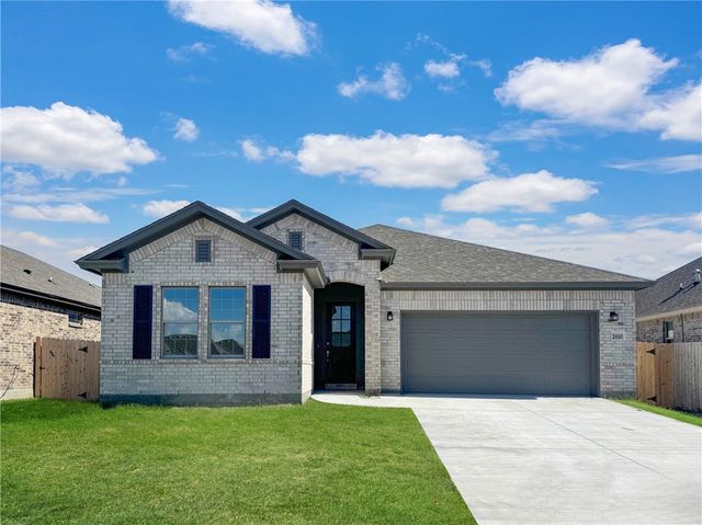 $389,990 | 2610 Vista Del Sol Street | Southside