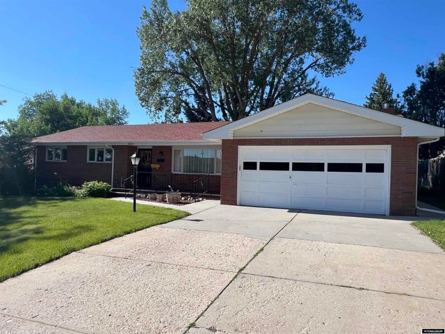 $329,900 | 2665 East 5th Street | Casper