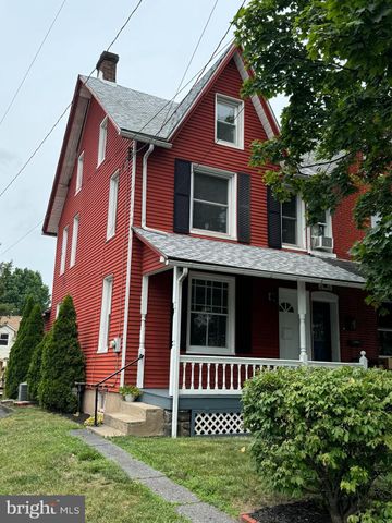 $324,900 | 44 South 6th Street | Quakertown Historic District